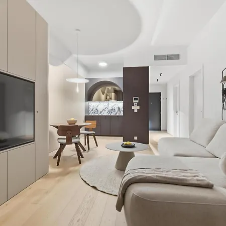 Eurovea Tower Apartment, 36th Floor, Castle View & Free Parking דירה ברטיסלאבה