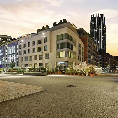 Eurovea Tower Apartment, 36th Floor, Castle View & Free Parking דירה